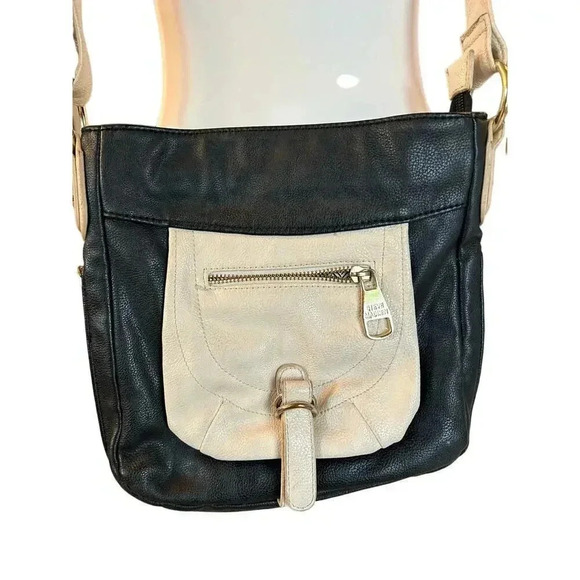 Steve Madden purse black and white expandable - Picture 4 of 5